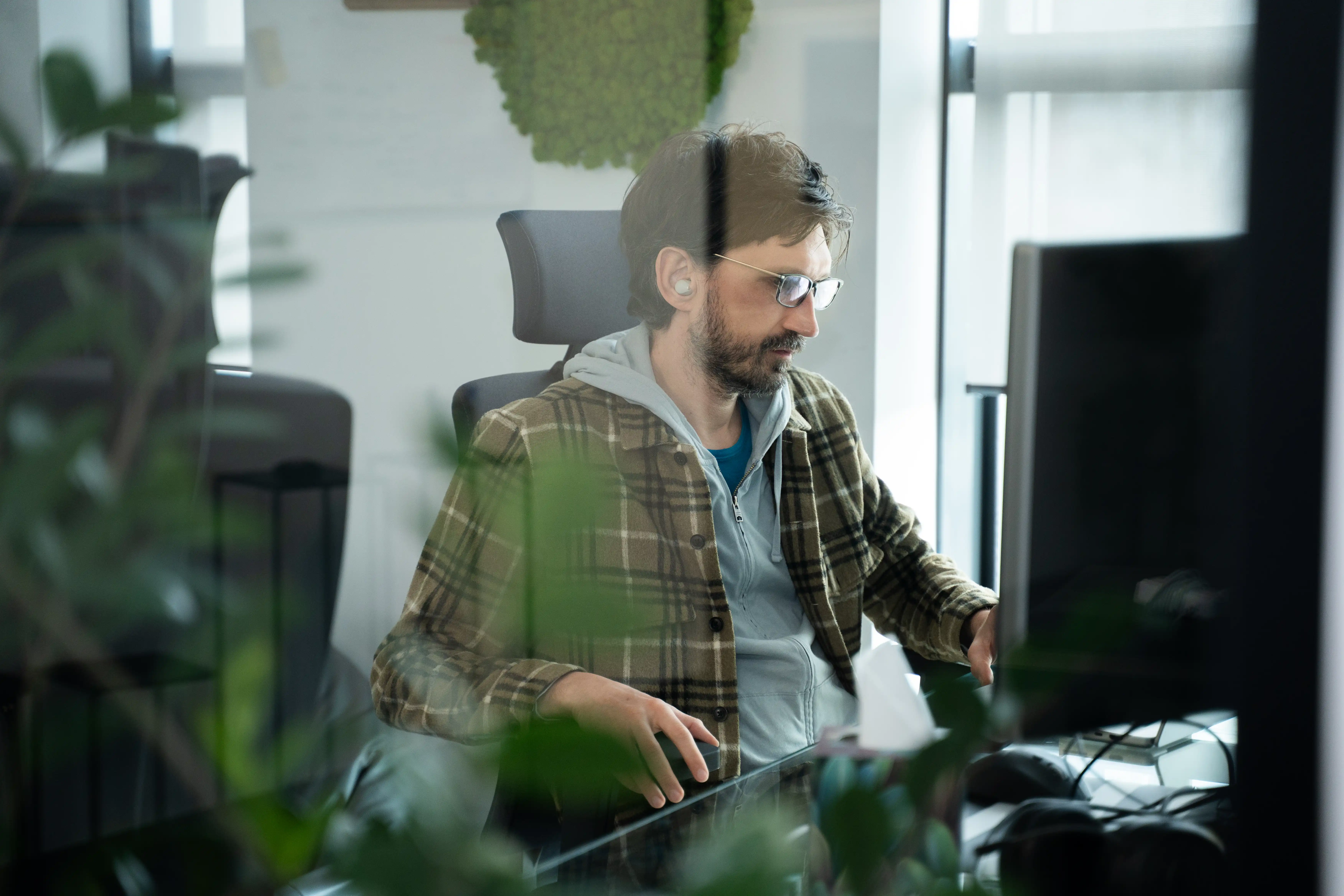 Trust signal background